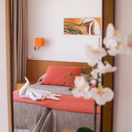 Hostal Los Pinos Es Cana Kültér fotó
