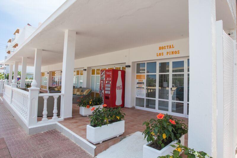 Hostal Los Pinos Es Cana Kültér fotó