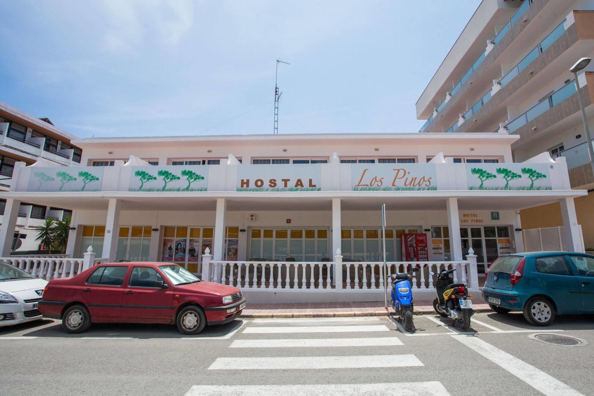 Hostal Los Pinos Es Cana Kültér fotó