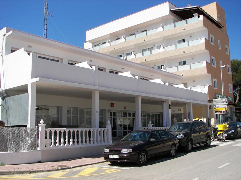 Hostal Los Pinos Es Cana Kültér fotó